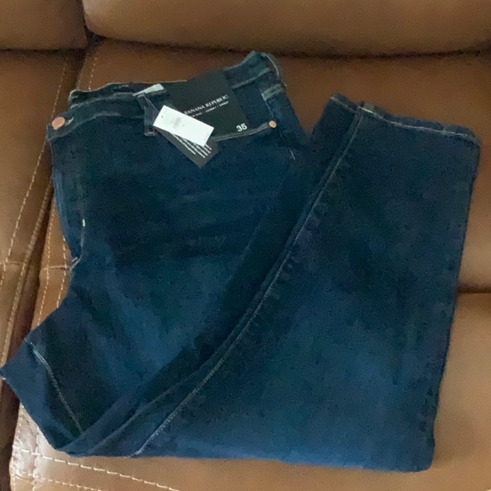 BNWT Banana Republic Mid Rise Skinny Ankle!  Dark wash.